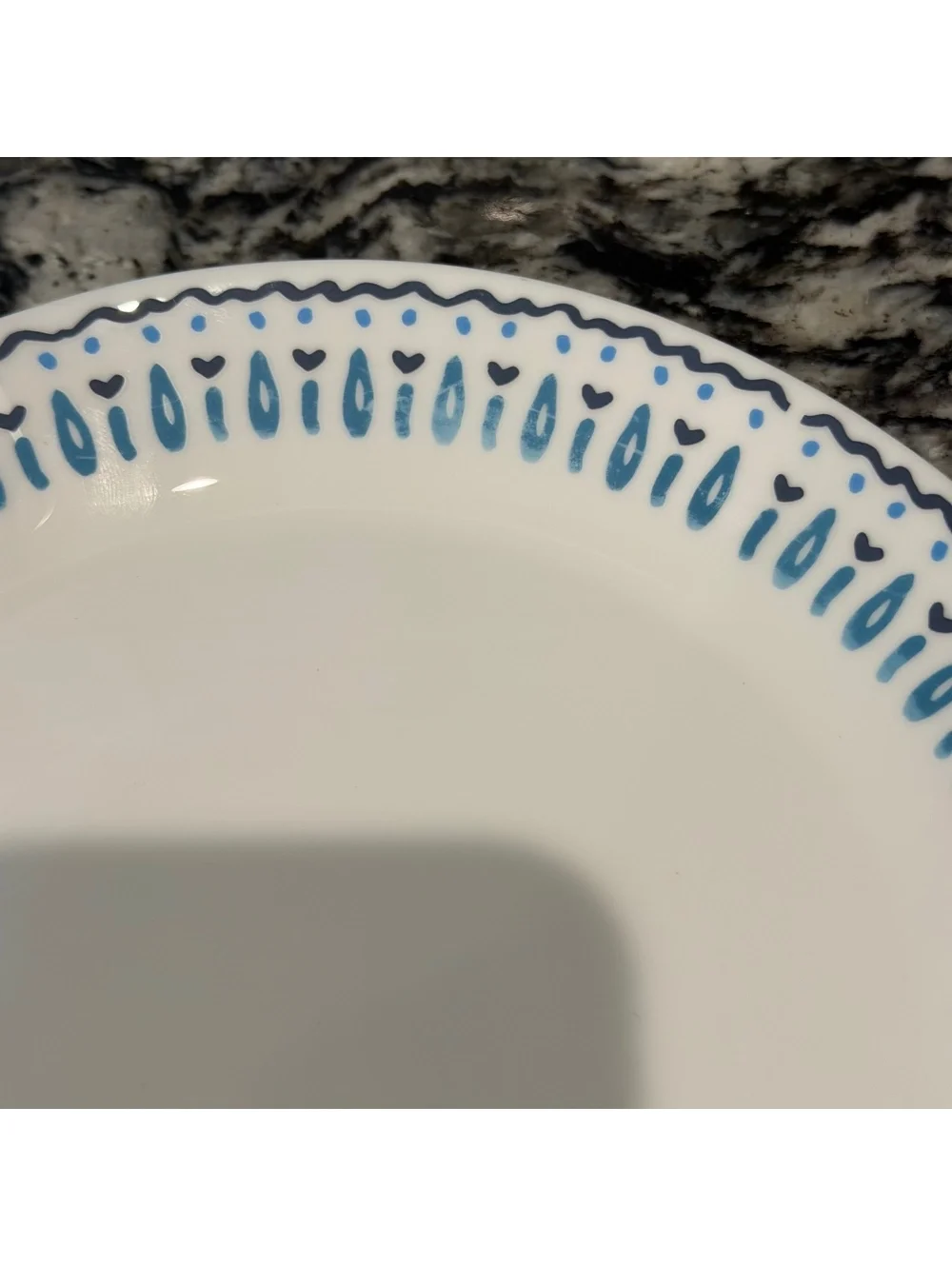 2 Corelle Everyday Expressions Milk Glass Salad Plates 7.5